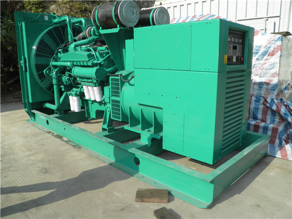 班戈发电车出租-柴油发电机散热器怎样散热