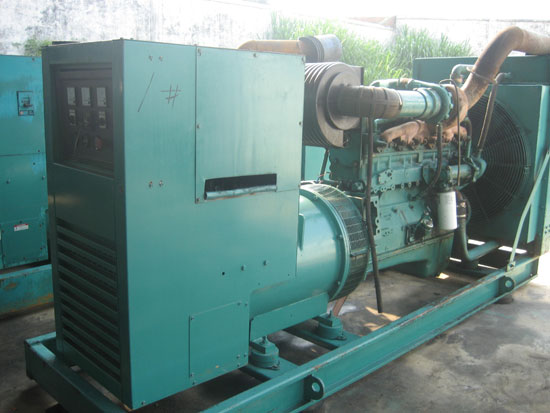 班戈租赁发电机- 发电机碳刷磨损的原因是什么