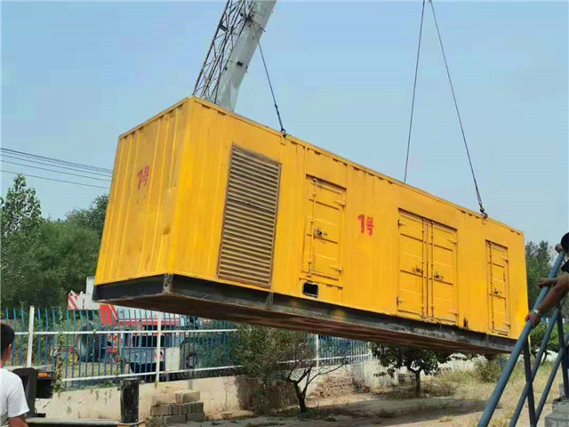 班戈300KW柴油发电机组油耗是多少？