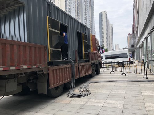 班戈冷却液不足的情况下如何检查柴油发电机组？