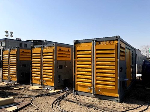 班戈防冻液的气味异常可能是由哪些原因导致的？